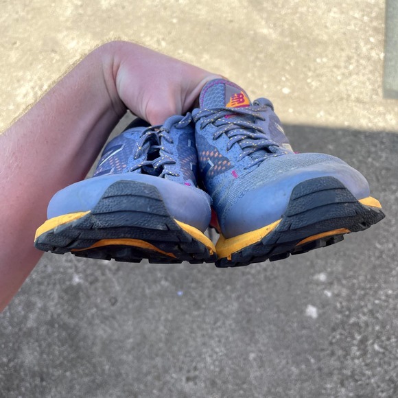 New Balance 690 All Terrain Running Shoes Women's 10 - Picture 7 of 9